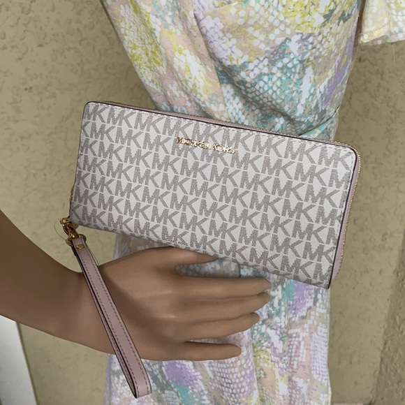 Michael Kors Jet Set Travel Large Travel CONTINENTAL Wallet-Wristlet - Picture 13 of 16